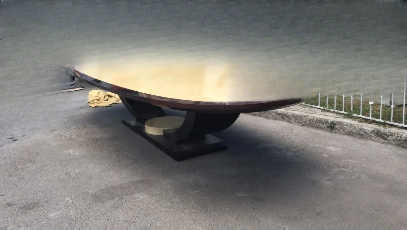 Luxury elliptical parchment table with arched base