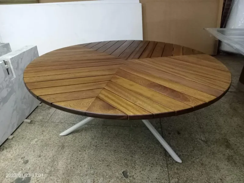 Outdoor table wood slats herringbone pattern