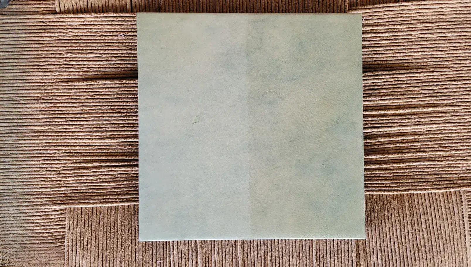 Pearlescent Grey